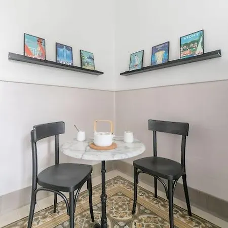 Le Cocon Art - Proche Thermes - Centre - Au Calme Apartment *