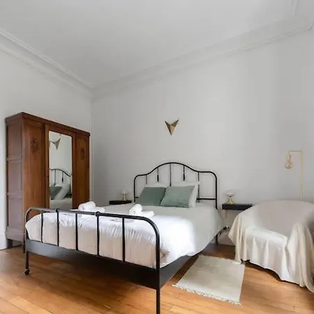 Apartment Le Cocon Art - Proche Thermes - Centre - Au Calme *