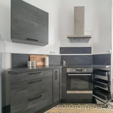 Apartment Le Cocon Art - Proche Thermes - Centre - Au Calme *