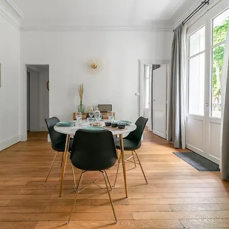Apartment Le Cocon Art - Proche Thermes - Centre - Au Calme Vichy